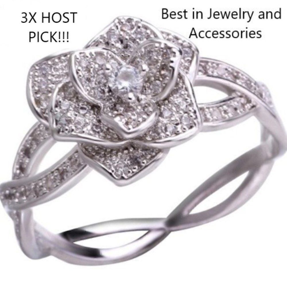 Gorgeous CZ Flower Ring- Sparkly & Stunning! Sz 9 - Picture 1 of 8